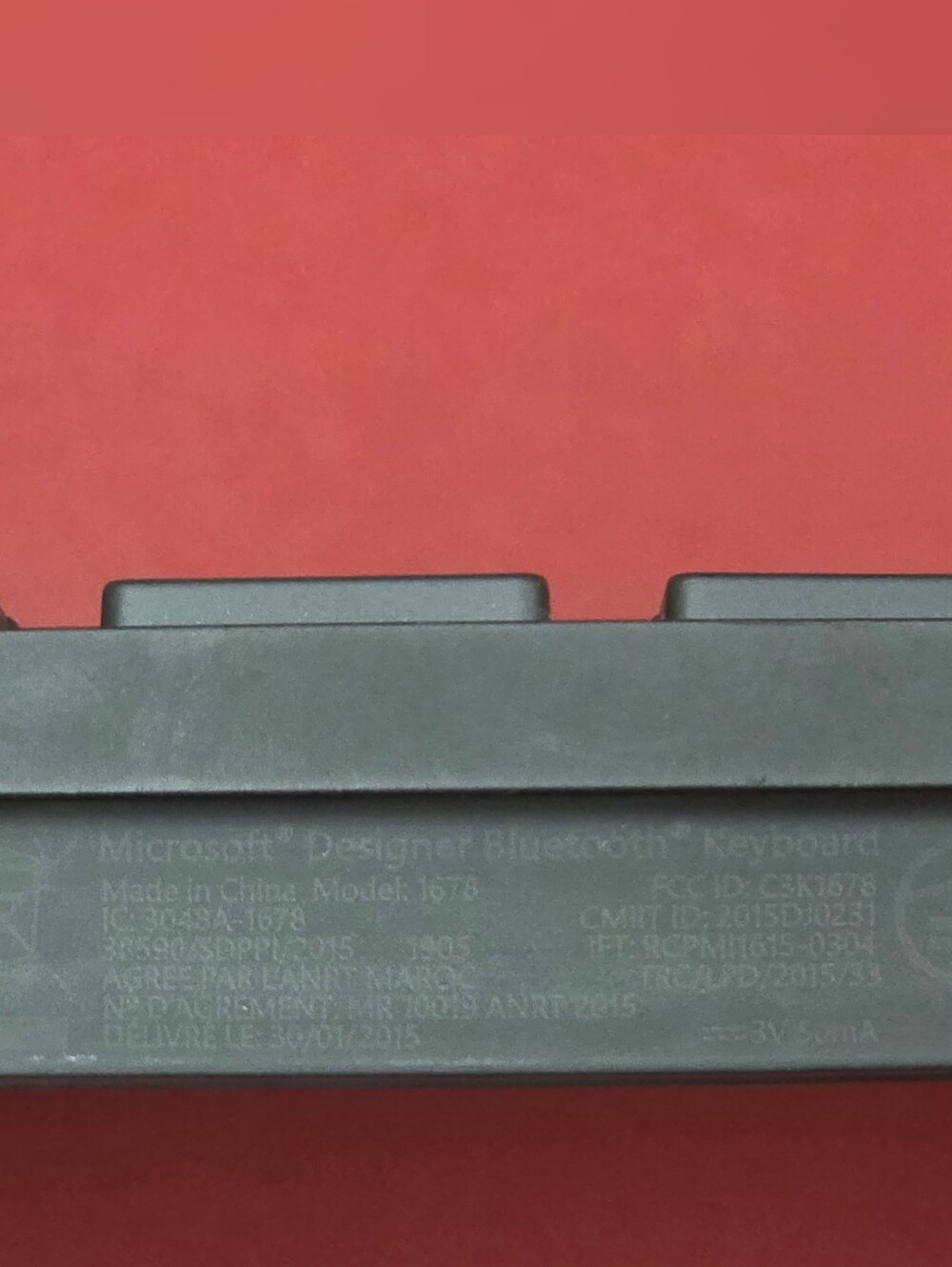 Microsoft Designer Bluetooth Keyboard - Picture 4 of 4